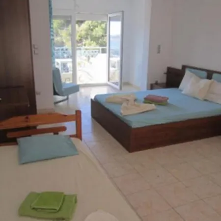 Blue House Neos Marmaras