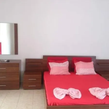 Aparthotel Blue House 2*